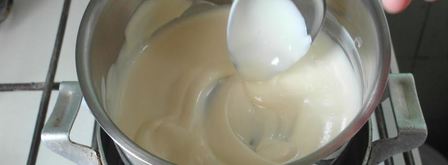 шоколадные брауни со сливочным сыром маскарпоне и свежими ягодами. Шаг 5