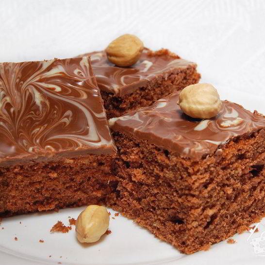 Рецепт шоколадных пирожных с фундуком