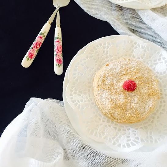 Рецепт слоеного медового пирожного