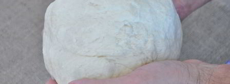 луковая пицца с кукурузой и моцареллой. Шаг 5