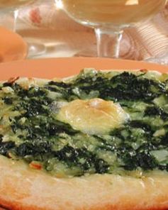 Мини-пицца с перепелиными яйцами