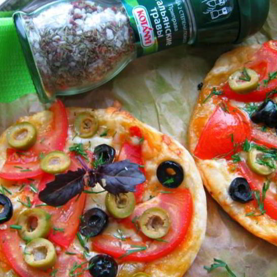 Рецепт пиццы на слоеном тесте на пикничок