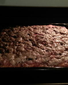 Пицца на тонкой основе с грибами и ветчиной