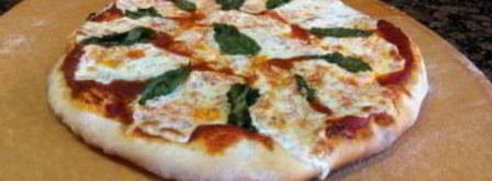 пицца с базиликом и моцареллой. Шаг 3