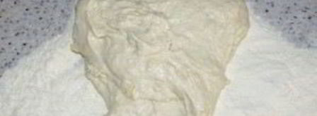 пицца с колбасой на дрожжевом тесте. Шаг 3