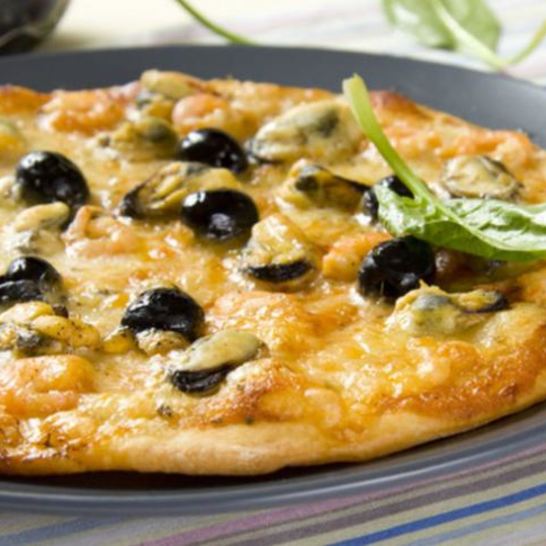 Рецепт пиццы с морским коктейлем