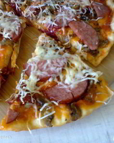 Пицца с салями