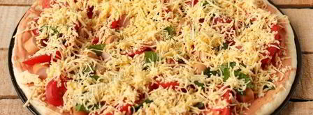 пицца с сосисками и помидорами. Шаг 8