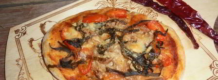 пицца с тунцом , с морской капустой и пармезаном. Шаг 3