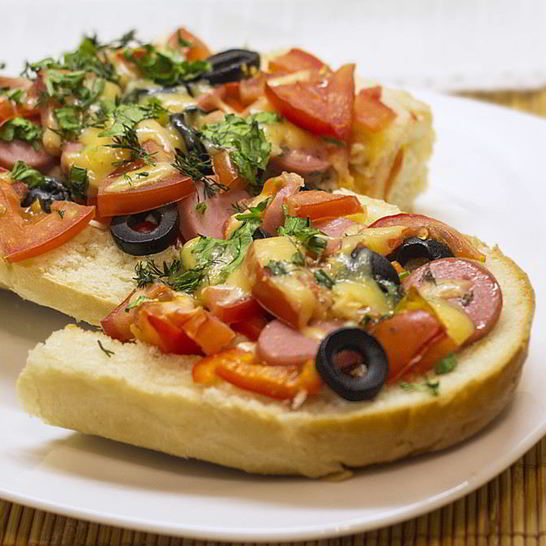 Рецепт пиццы в батоне