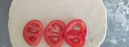 закрытая пицца с курицей и чесноком. Шаг 6