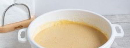 классическая шарлотка с яблоками и нектаринами. Шаг 3