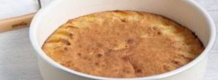 классическая шарлотка с яблоками и нектаринами. Шаг 6