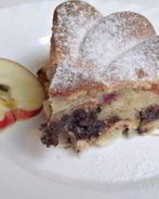 Красивая Шарлотка с яблоками