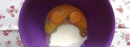 меренговая шарлотка с малиной и белым шоколадом. Шаг 2