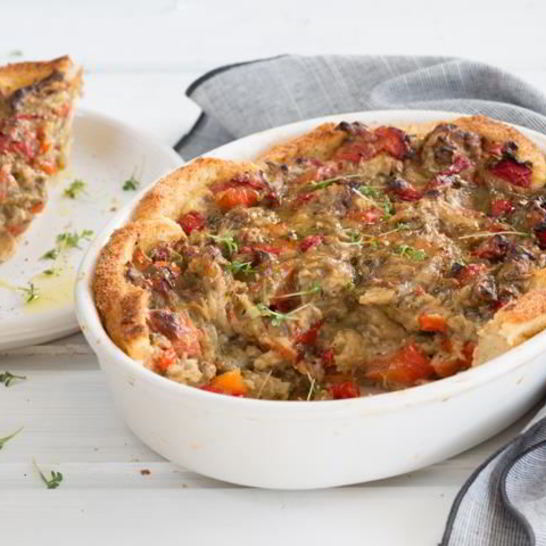 Рецепт открытой шарлотки с печеными овощами и пармезаном