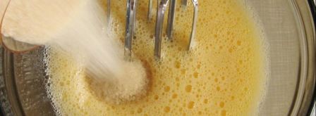 шарлотка французская с яблоками. Шаг 5