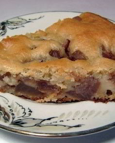 Шарлотка из сушеных яблок