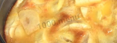 шарлотка на молоке с яблоками. Шаг 15