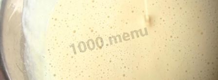 шарлотка на молоке с яблоками. Шаг 7