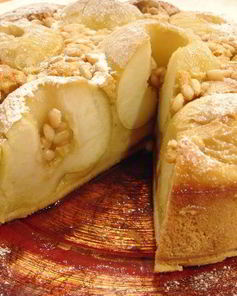 Шарлотка с цельными яблочками