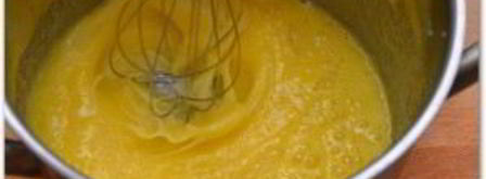 шарлотка с яблоками без разрыхлителя. Шаг 3