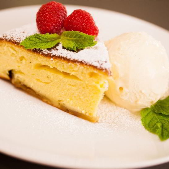 Рецепт шарлотки с яблоками и лимоном