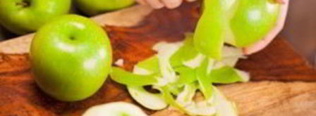 шарлотка с яблоками и лимоном. Шаг 2