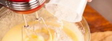 шарлотка с яблоками и лимоном. Шаг 5