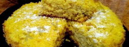 шарлотка с яблоками в мультиварке с манкой. Шаг 13