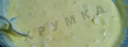 шарлотка с яблоками в мультиварке с манкой. Шаг 8