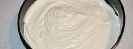 шарлотка с замороженной вишней. Шаг 4