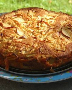 Яблочная шарлотка на сидре