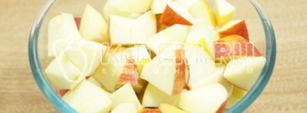 заливная шарлотка с яблоками. Шаг 7