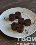 Шоколадные блинные рулетики