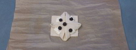 слоеная выпечка с творожной начинкой. Шаг 7