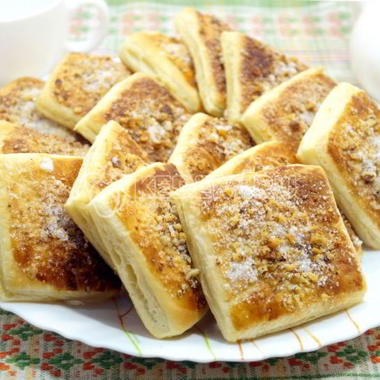 Рецепт слоек из слоеного теста ореховые