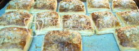 слойки из слоеного теста ореховые. Шаг 6