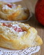 Слойки из слоеного теста