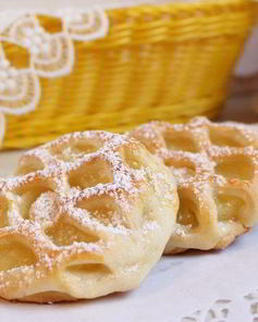 Слойки с ананасом