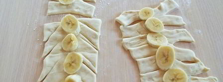 слойки с клубникой и бананом. Шаг 8