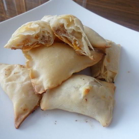 Рецепт слоек с творогом, курагой и орехами