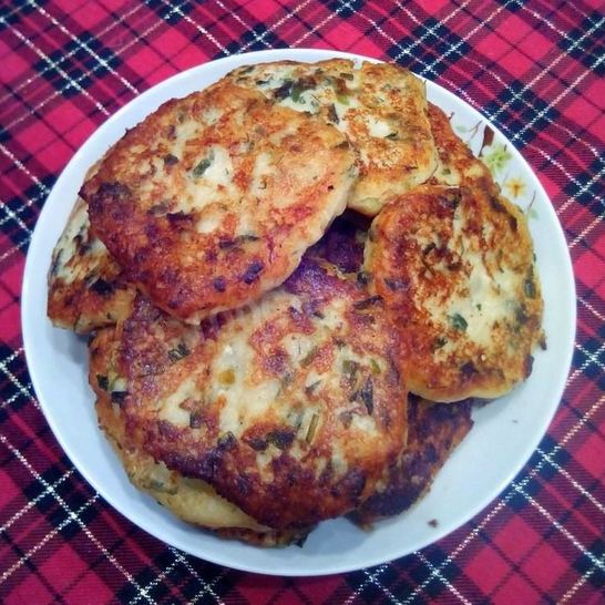 Рецепт чесночных сырников с перчинкой