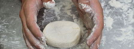 сырники с бруснично-розмариновым вареньем. Шаг 2