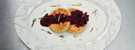 сырники с бруснично-розмариновым вареньем. Шаг 5