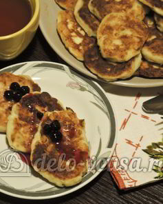 Сырники с фруктами