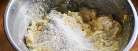 сырники с йогуртом. Шаг 2