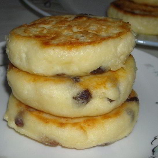 Рецепт сырников с изюмом