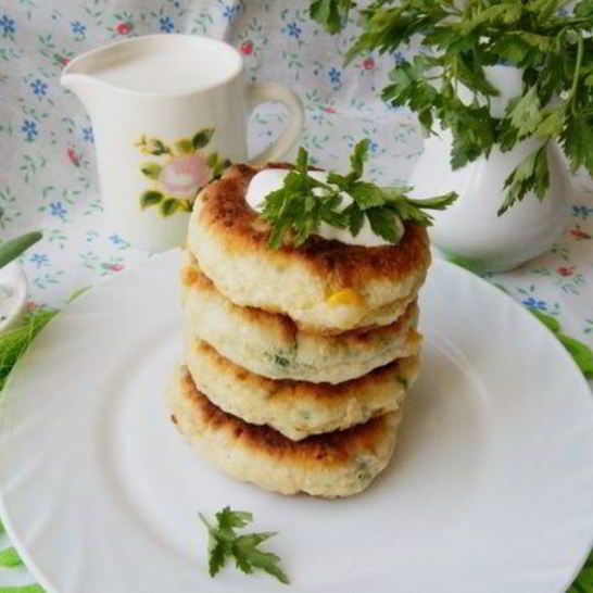 Рецепт сырников закусочных с кукурузой