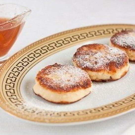 Рецепт ванильных сырников изюмом